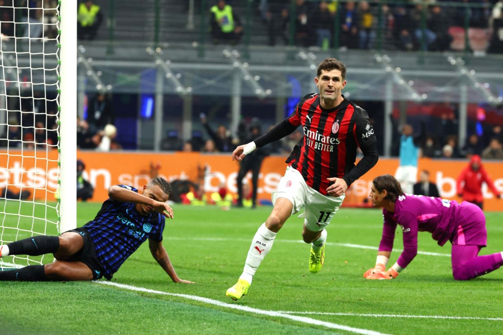 02h45 ngày 9/3, sân San Siro, Milan – Inter: Khi Scudetto không phải mục tiêu chiến thắng - Ảnh 1. 02h45 ngày 9/3, sân San Siro, Milan – Inter: Khi Scudetto không phải mục tiêu chiến thắng - Ảnh 1.