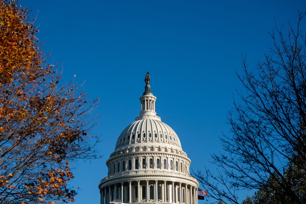 Thượng viện Mỹ bác nghị quyết hạn chế quyền phát động chiến sự của Tổng thống tại Trung Đông - Ảnh 1.