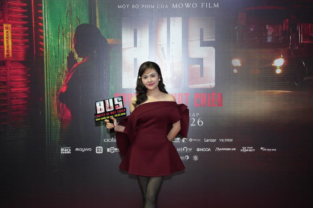 Vân Trang: “Lửa nghề vẫn còn âm ỉ sau 10 năm tập trung lo cho gia đình” - Ảnh 2.