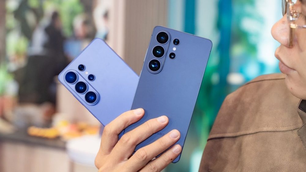 Galaxy S26 series có mấy phiên bản? Nên mua bản tiêu chuẩn không? - Ảnh 2.