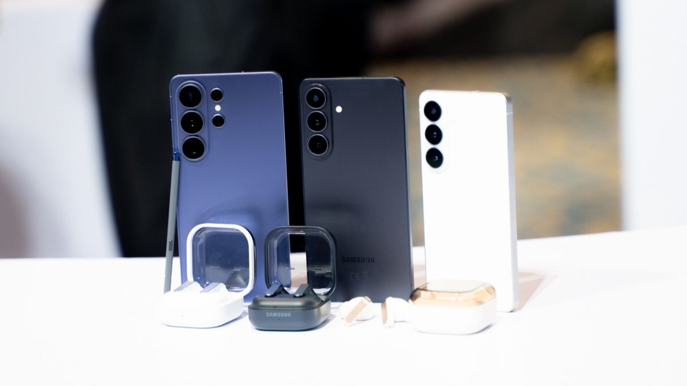 Galaxy S26 series có mấy phiên bản? Nên mua bản tiêu chuẩn không? - Ảnh 3.