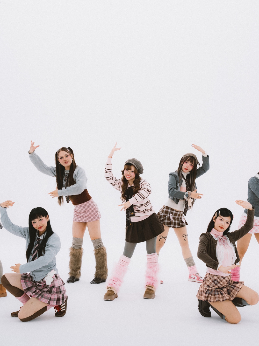 Tiffany Bun tham gia đường đua âm nhạc ngày 8/3 với “Yêu anh vạn kiếp" - Ảnh 3.