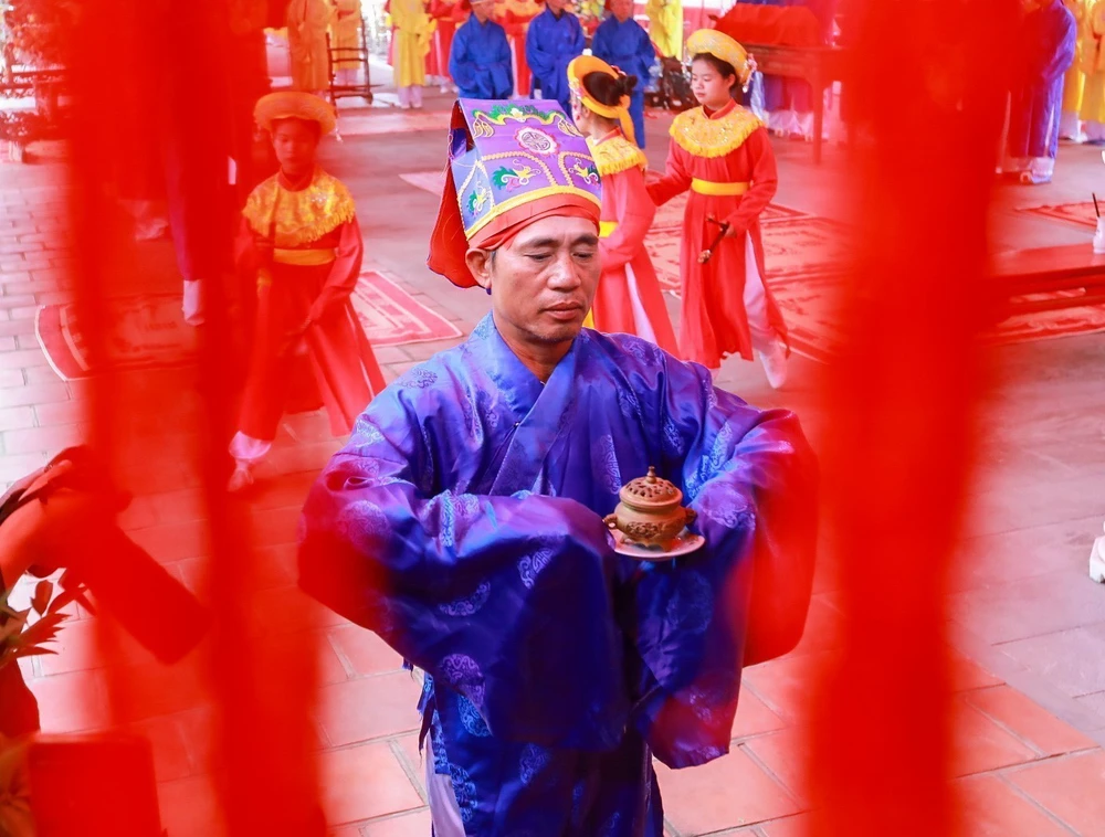 Lan tỏa khát vọng thịnh vượng từ di sản văn hóa "Lễ hội Chử Đồng Tử - Tiên Dung" - Ảnh 14.