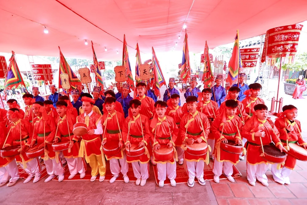 Lan tỏa khát vọng thịnh vượng từ di sản văn hóa "Lễ hội Chử Đồng Tử - Tiên Dung" - Ảnh 18.