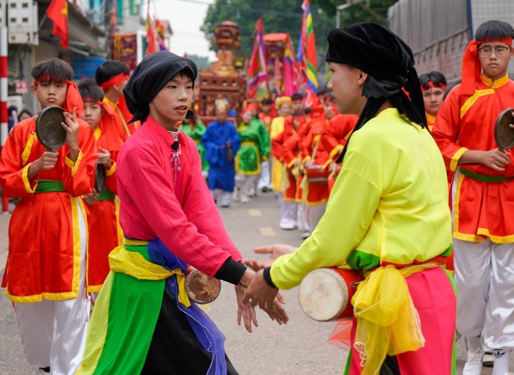 Lan tỏa khát vọng thịnh vượng từ di sản văn hóa "Lễ hội Chử Đồng Tử - Tiên Dung" - Ảnh 2.
