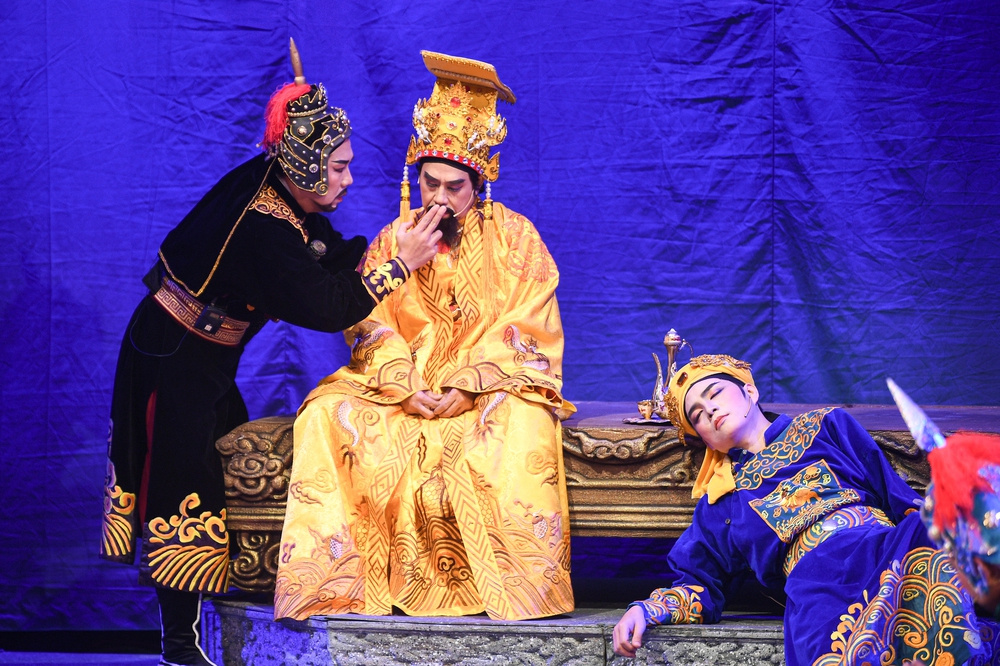 'Đế đô sóng cả' - sức hút của cải lương Nam trên đất Bắc - Ảnh 5.