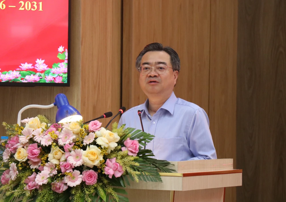 Bầu cử Quốc hội và HĐND: Cử tri tin tưởng và kỳ vọng vào ứng cử viên đại biểu Quốc hội khóa XVI - Ảnh 1.