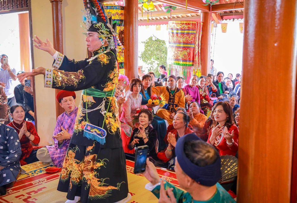 Nghị quyết 80: Bảo tồn, phát huy giá trị di sản Thực hành Tín ngưỡng thờ Mẫu trong đời sống đương đại - Ảnh 2.