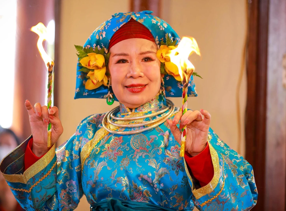 Nghị quyết 80: Bảo tồn, phát huy giá trị di sản Thực hành Tín ngưỡng thờ Mẫu trong đời sống đương đại - Ảnh 8.