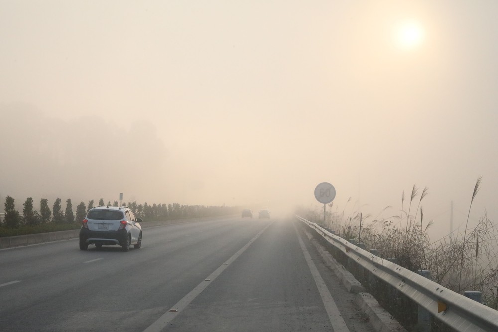 Thời tiết ngày 8/3: Bắc Bộ sương mù, trời rét, miền Nam mưa dông về chiều - Ảnh 1.