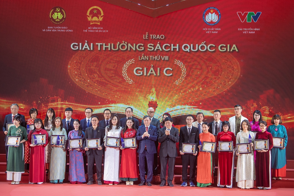 Giải thưởng Sách Quốc gia lần thứ VIII: 2 tác phẩm về lịch sử được trao giải cao nhất - Ảnh 5.