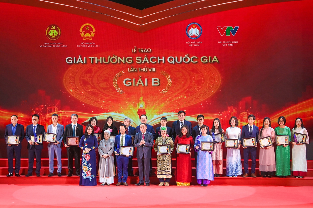 Giải thưởng Sách Quốc gia lần thứ VIII: 2 tác phẩm về lịch sử được trao giải cao nhất - Ảnh 4.