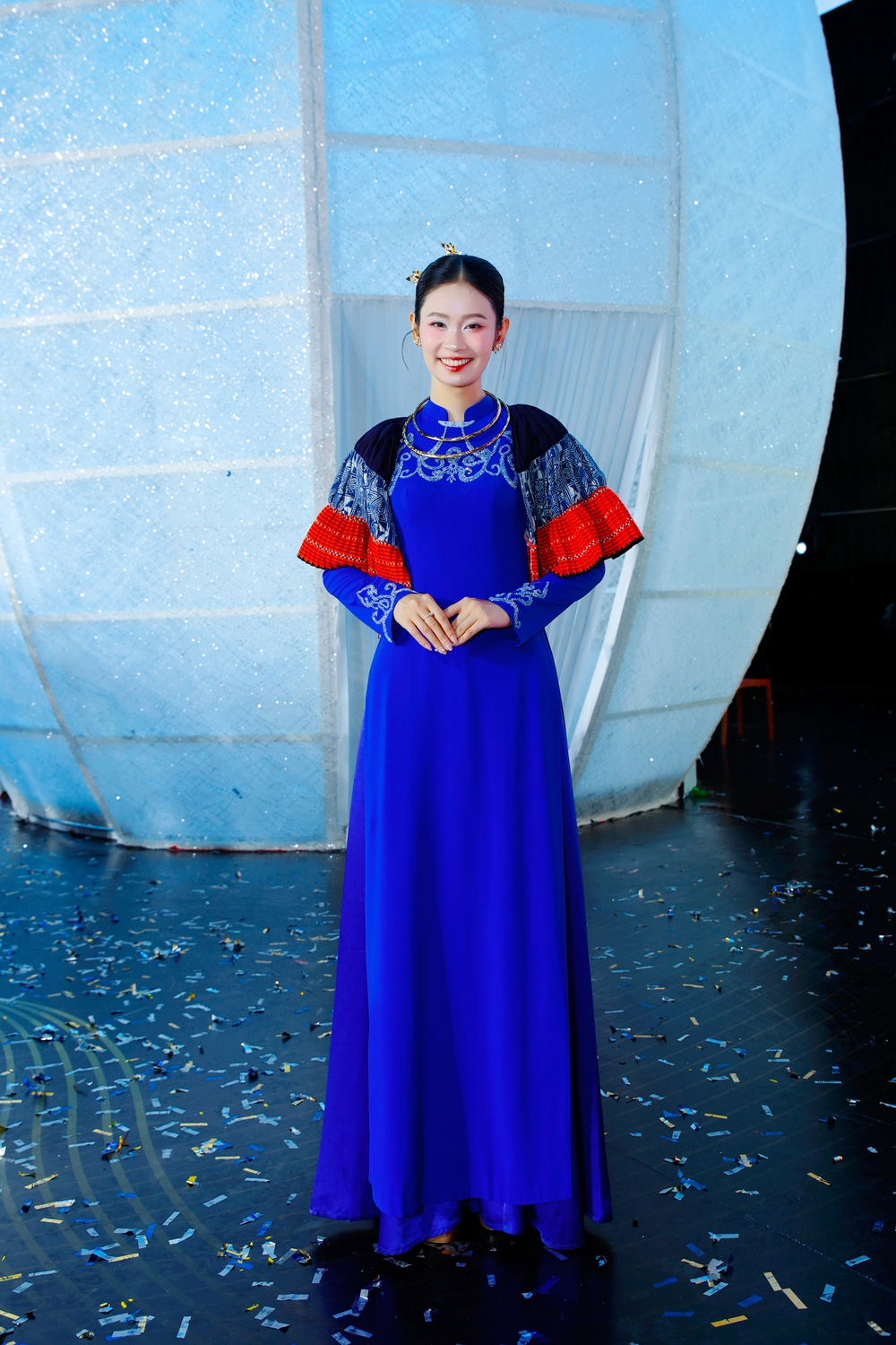 NTK Vũ Thảo Giang với "bản giao hưởng" từ sợi tơ Việt Nam - Ảnh 8.