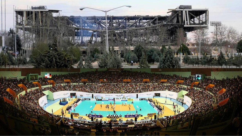 Nhà thi đấu 12.000 chỗ của Iran bị phá hủy hoàn toàn sau đợt không kích - Ảnh 2. Nhà thi đấu 12.000 chỗ của Iran bị phá hủy hoàn toàn sau đợt không kích - Ảnh 2.