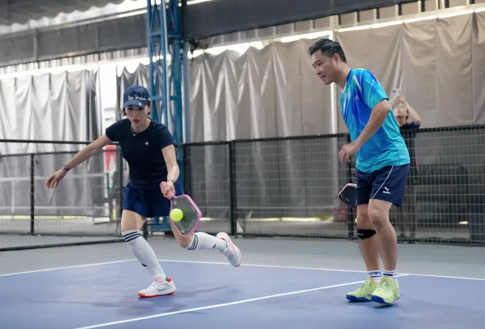Dàn "Anh trai", "Chị đẹp" đua tài ở giải pickleball "Cặp đôi Cúp" - Ảnh 2.