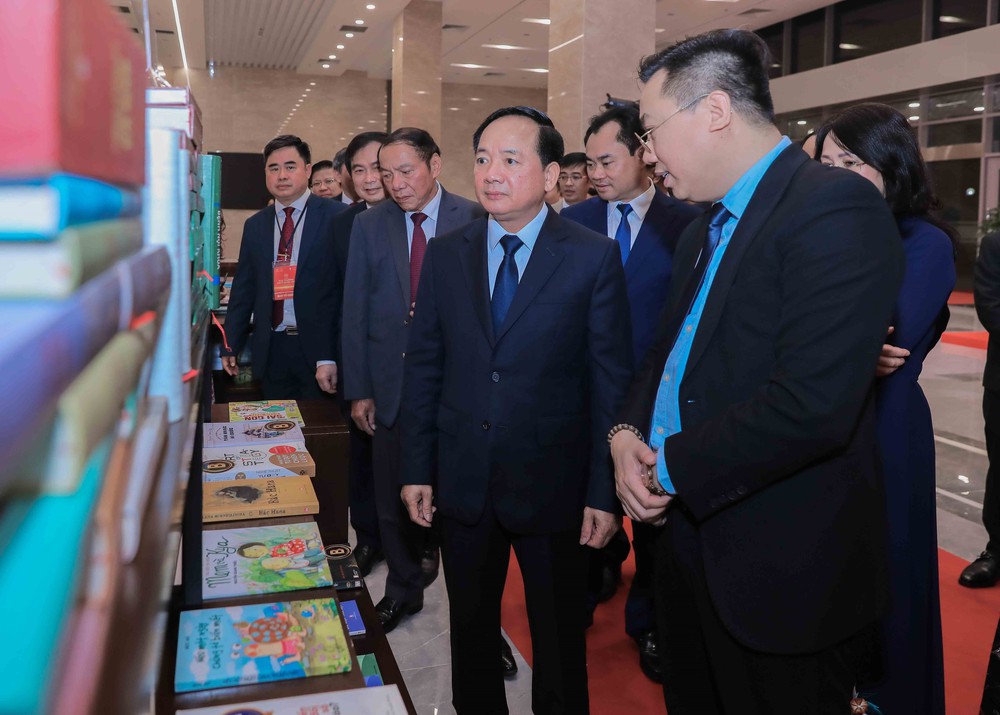 Toàn văn phát biểu của đồng chí Trịnh Văn Quyết Lễ trao Giải thưởng Sách Quốc gia lần thứ VIII - Ảnh 3.