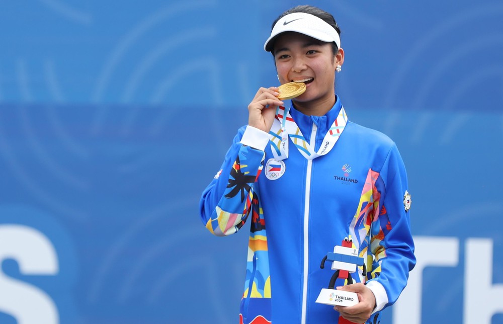 Tài năng trẻ Alexandra Eala: Biểu tượng mới của thể thao Đông Nam Á - Ảnh 2.