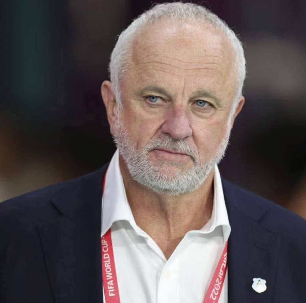 HLV trưởng đội tuyển Iraq, Graham Arnold