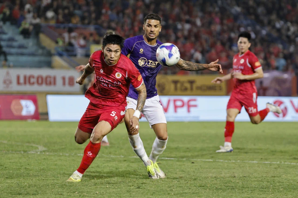 Tin nóng bóng đá Việt hôm nay 10/3: Báo Malaysia nhắc đến Văn Hậu và Xuân Son; Đội tuyển nữ Việt Nam cần hạn chế bàn thua trước Nhật Bản - Ảnh 1.