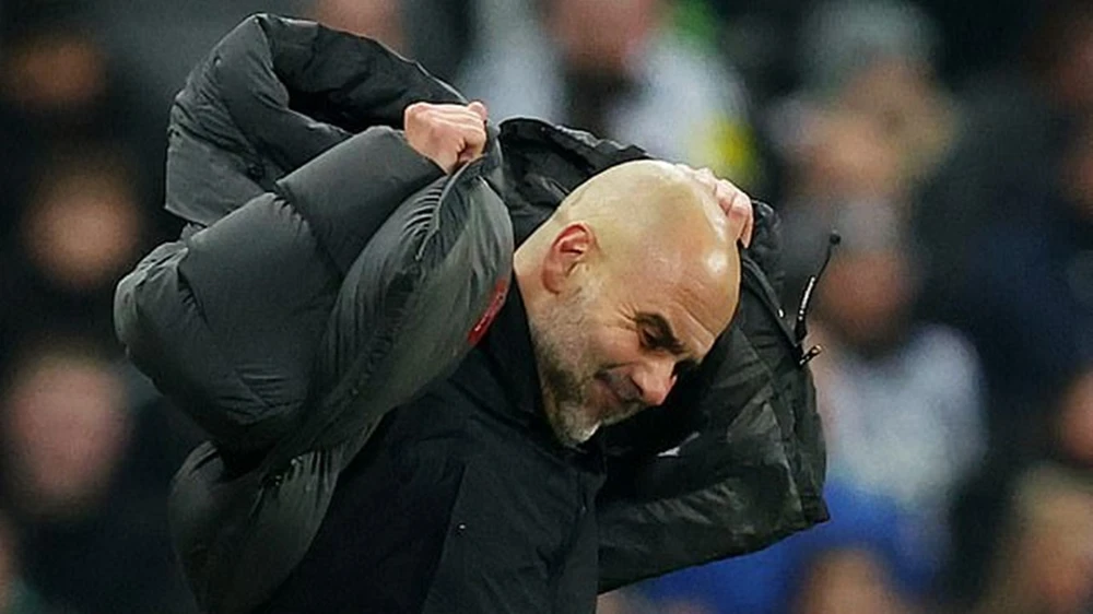 Dù đối mặt án treo hai trận, vì sao Pep Guardiola vẫn được chỉ đạo Man City ở chung kết với Arsenal? - Ảnh 3. Dù đối mặt án treo hai trận, vì sao Pep Guardiola vẫn được chỉ đạo Man City ở chung kết với Arsenal? - Ảnh 3.