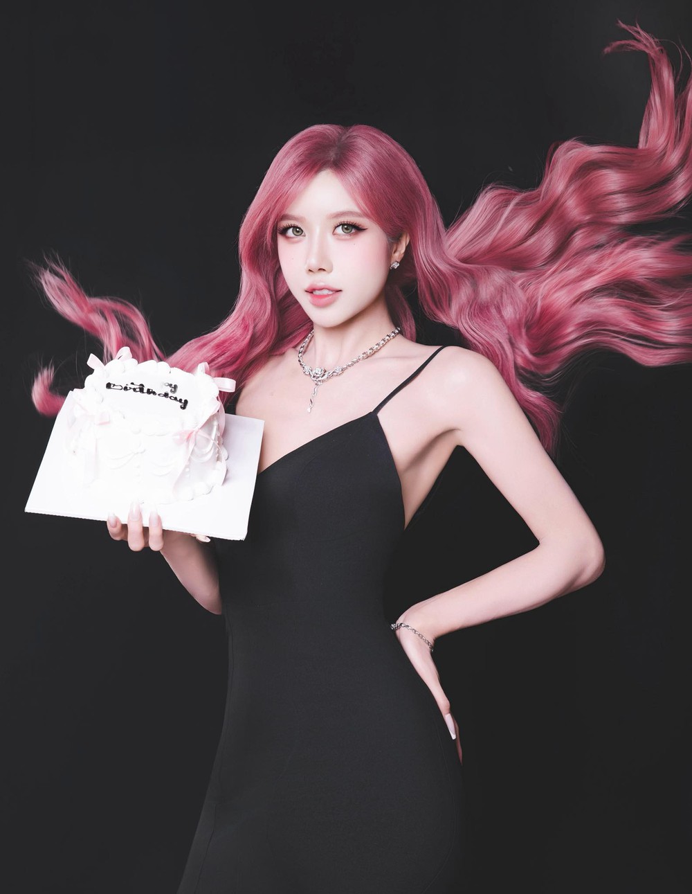 Trang Pháp: “Cống hiến soi sáng con đường sự nghiệp của tôi” - Ảnh 4.