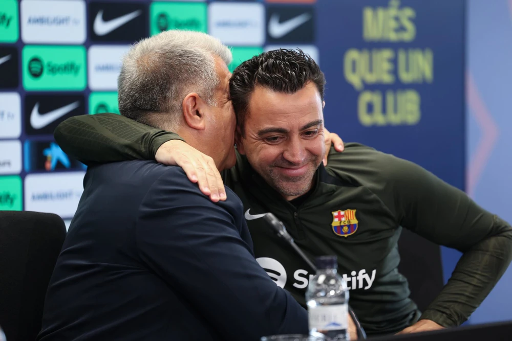 Theo Xavi, chính ông Laporta là nguyên nhân khiến vụ Messi trở lại Barca đổ bể