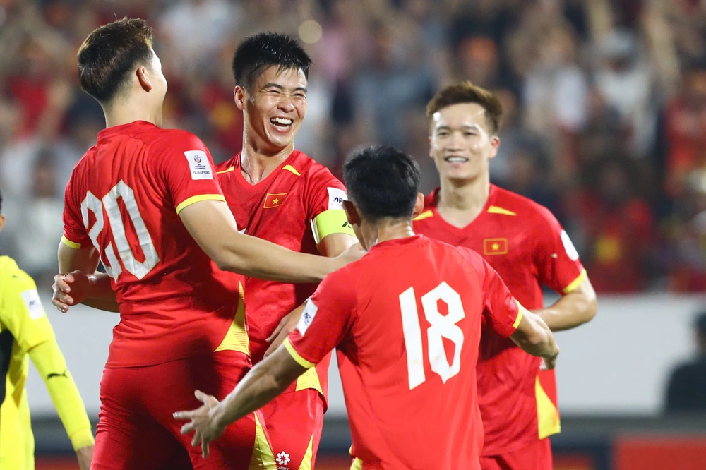 Tin nóng bóng đá Việt Nam hôm nay 2/4: AFC chúc mừng đội tuyển Việt Nam; U20 nữ Việt Nam chơi kỷ luật - Ảnh 3.