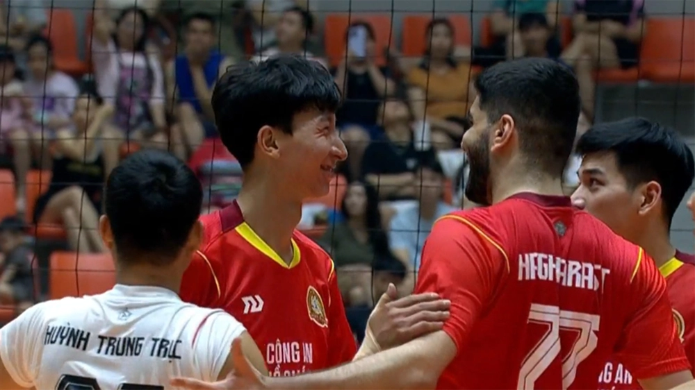 Ngoại binh Iran ghi điểm như máy, Công An TPHCM xây chắc ngôi đầu giải bóng chuyền VĐQG - Ảnh 2.