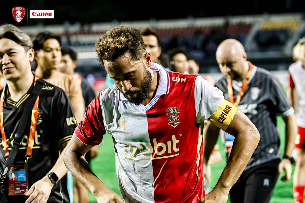 Bến đỗ bất ngờ của trợ lý HLV Kim Sang Sik - Ảnh 2.