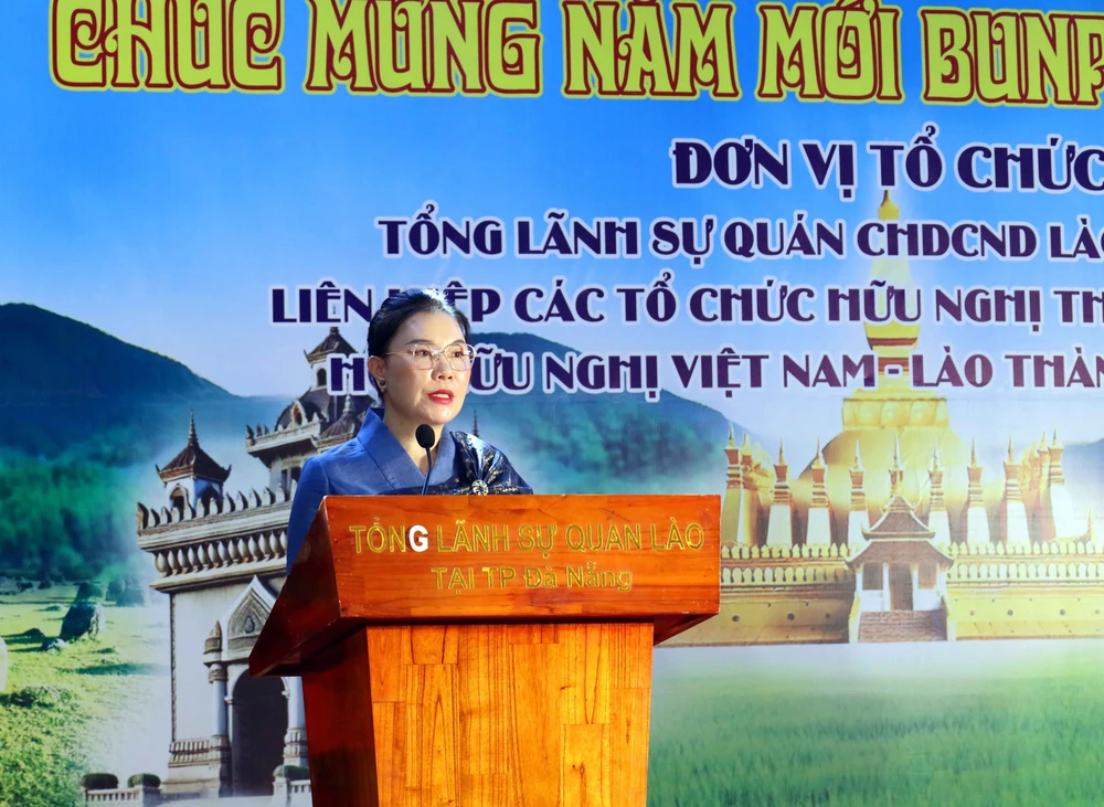 Thắt chặt tình hữu nghị Việt Nam - Lào - Ảnh 2.