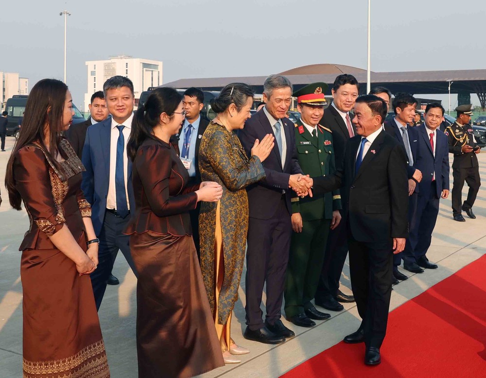 Thường trực Ban Bí thư Trần Cẩm Tú về tới Hà Nội, kết thúc tốt đẹp chuyến thăm chính thức Lào và Campuchia - Ảnh 4.