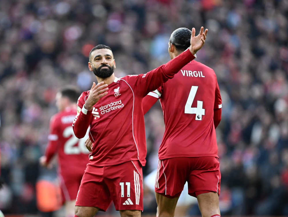 Salah và tài năng 17 tuổi Ngumoha cùng lên tiếng, Liverpool tìm lại niềm vui - Ảnh 2. Salah và tài năng 17 tuổi Ngumoha cùng lên tiếng, Liverpool tìm lại niềm vui - Ảnh 2.