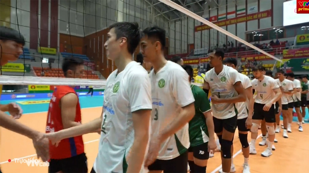 Chủ công Mông Cổ bị phong tỏa, LPBank Ninh Bình thúc thủ trước tân binh TPHCM - Ảnh 3.