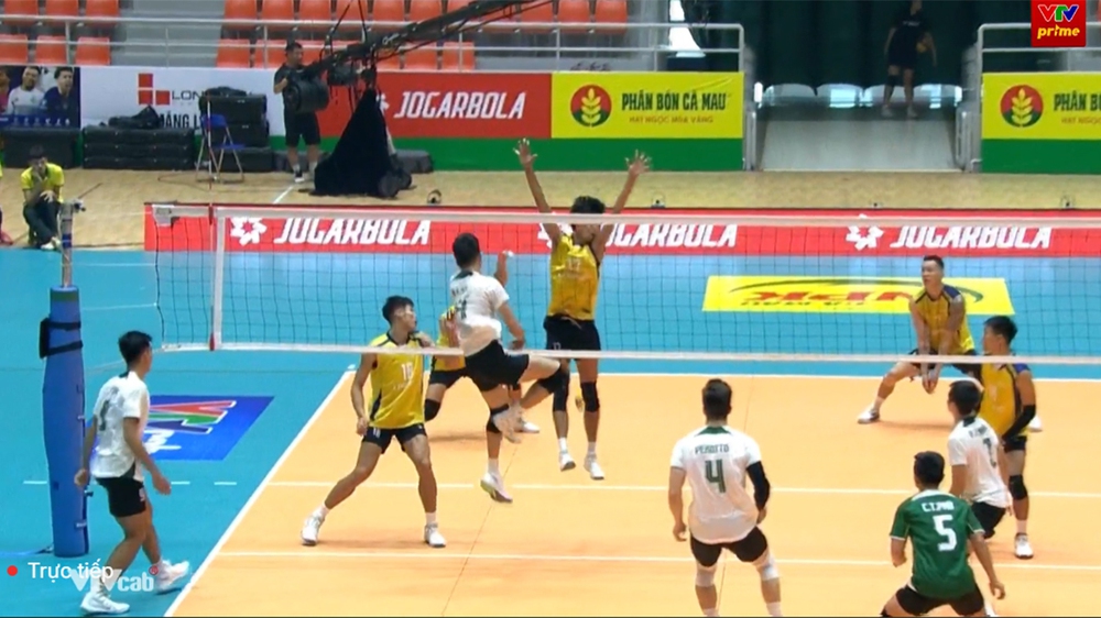 Chủ công Mông Cổ bị phong tỏa, LPBank Ninh Bình thúc thủ trước tân binh TPHCM - Ảnh 2.