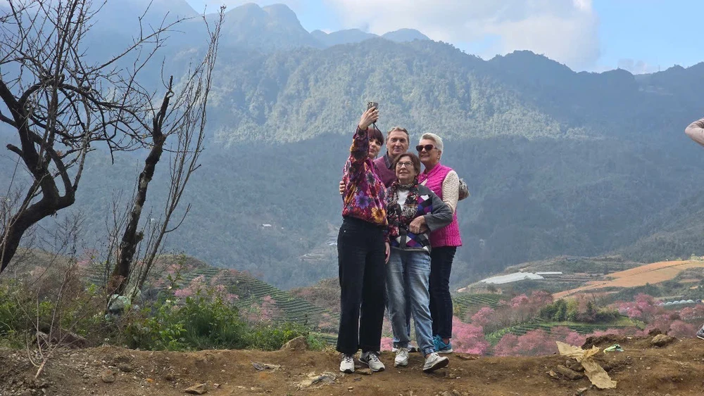 Lai Châu phát triển du lịch từ giá trị văn hóa và thiên nhiên kỳ vĩ - Ảnh 5.