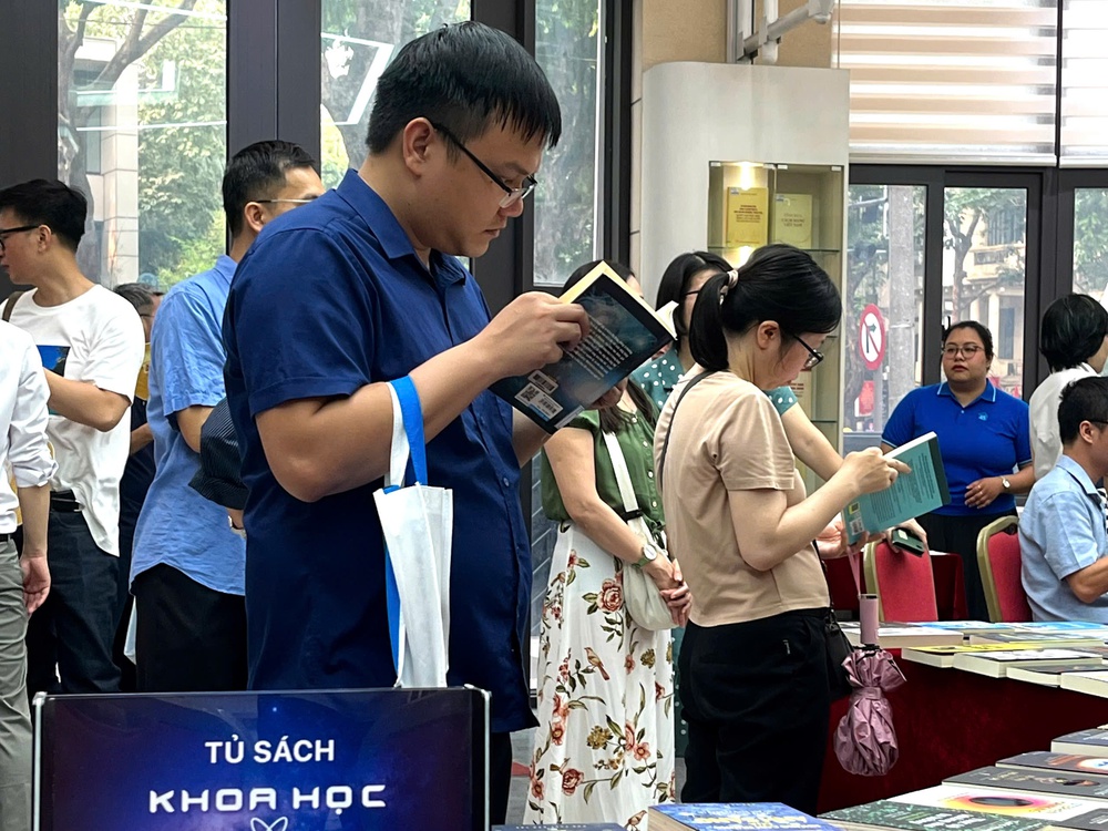 Nuôi dưỡng chiều sâu tư duy bằng việc đọc sách khoa học - Ảnh 3.