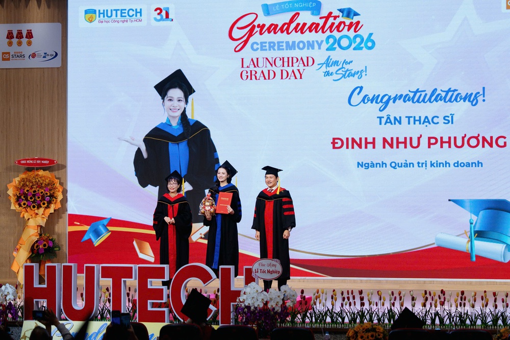 Hoa hậu Đinh Như Phương tốt nghiệp thạc sĩ sau 4 năm đăng quang - Ảnh 1.