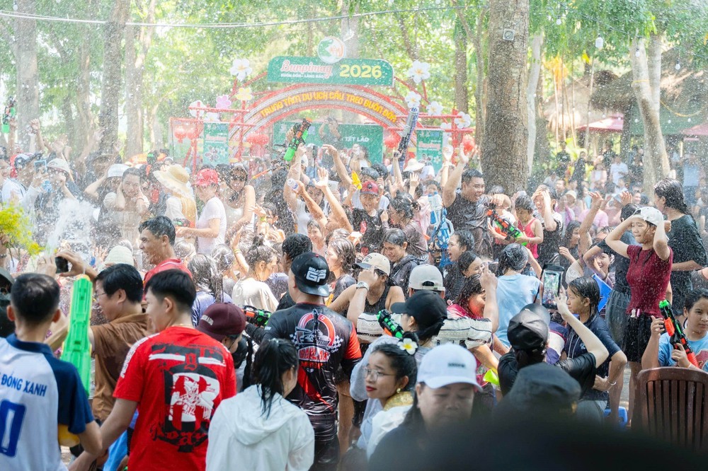 Tết cổ truyền Bunpimay 2569 tại "xứ sở voi" Buôn Đôn, tỉnh Đắk Lắk - Ảnh 2. Tết cổ truyền Bunpimay 2569 tại "xứ sở voi" Buôn Đôn, tỉnh Đắk Lắk - Ảnh 2.