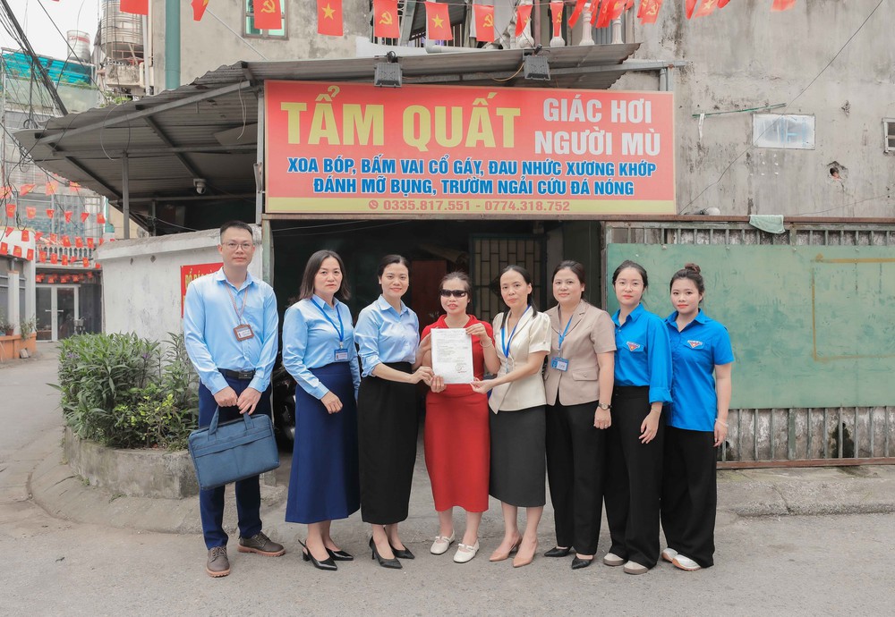 Điểm sáng chuyển đổi số - đưa công nghệ đến tận cửa, chạm đến trái tim - Ảnh 9.