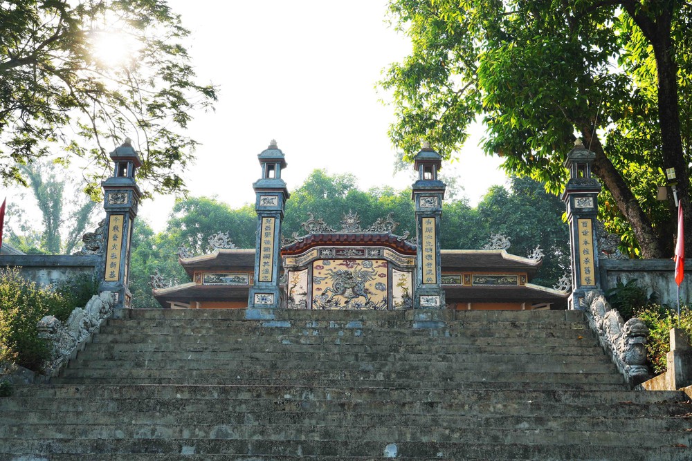 Dương Xuân Hạ - đình làng tiêu biểu kiến trúc truyền thống và cung đình Huế - Ảnh 1.