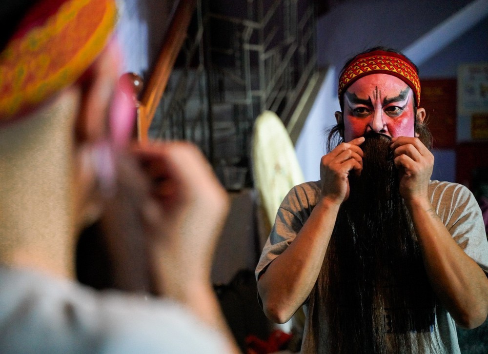 "Vẽ mặt" - hồn cốt của nghệ thuật Tuồng - Ảnh 8.