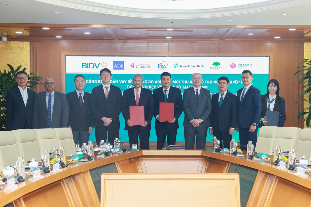 ADB, BIDV và các đối tác công bố khoản vay bền vững 250 triệu USD - Ảnh 1. ADB, BIDV và các đối tác công bố khoản vay bền vững 250 triệu USD - Ảnh 1.