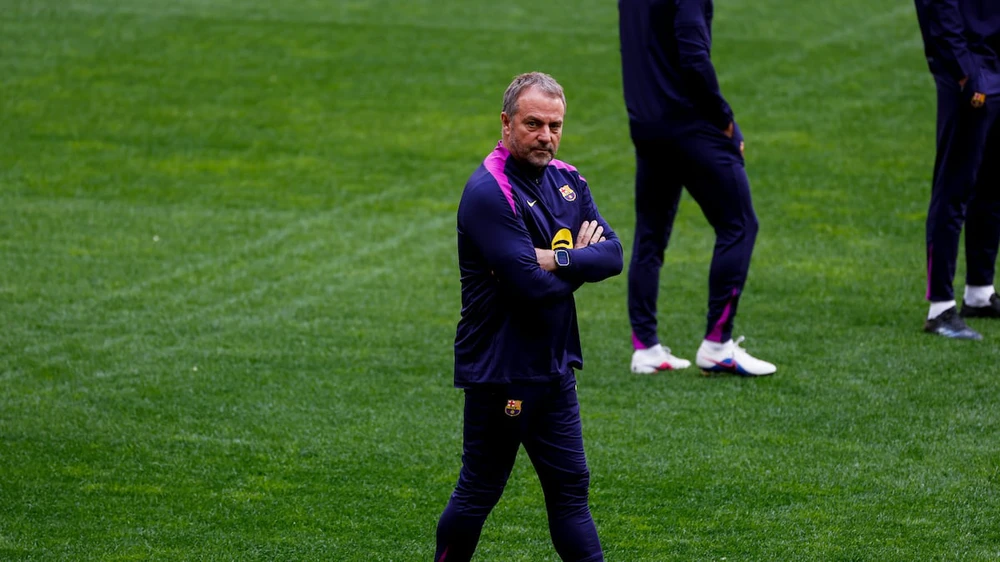 Trước thềm 'đại chiến' Champions League: Barca 'soi' mặt cỏ sân Atletico Madrid, phàn nàn với UEFA - Ảnh 1. Trước thềm 'đại chiến' Champions League: Barca 'soi' mặt cỏ sân Atletico Madrid, phàn nàn với UEFA - Ảnh 1.