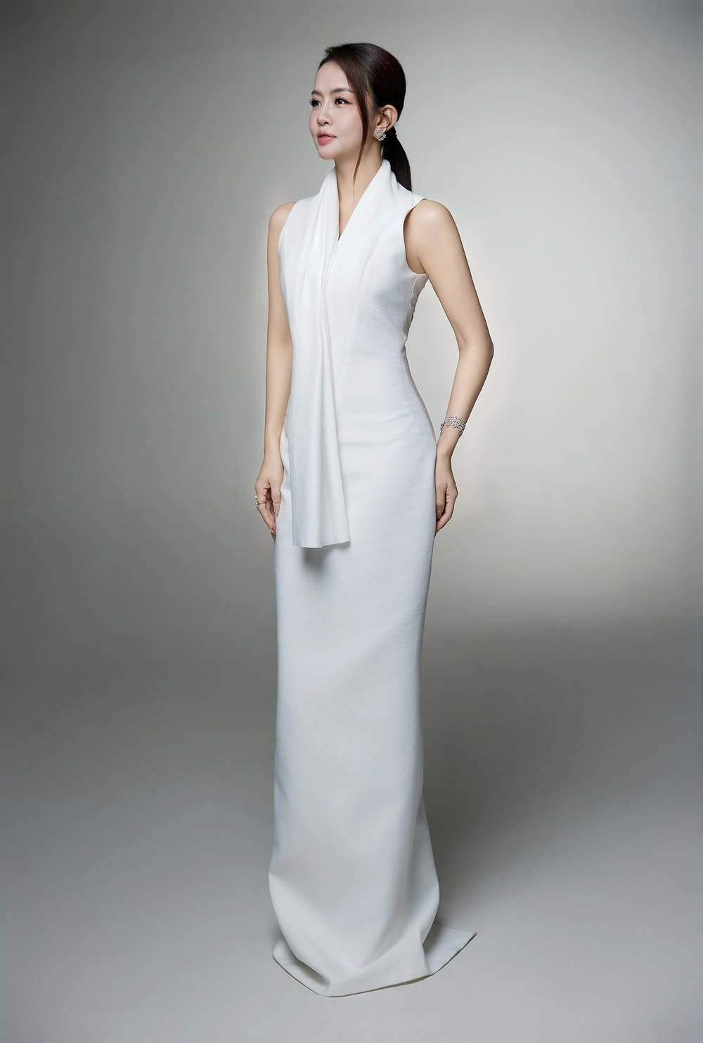 MC Minh Hằng: "Giải thưởng Cống hiến sẽ lưu lại mãi trong hành trình làm nghề của mình" - Ảnh 3. MC Minh Hằng: "Giải thưởng Cống hiến sẽ lưu lại mãi trong hành trình làm nghề của mình" - Ảnh 3.