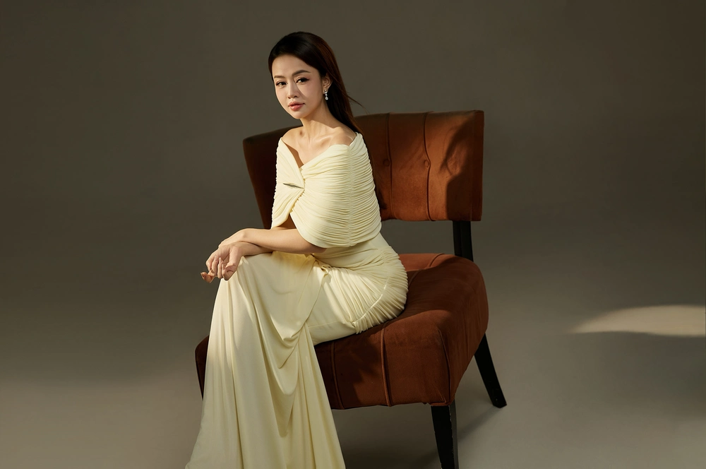 MC Minh Hằng: "Giải thưởng Cống hiến sẽ lưu lại mãi trong hành trình làm nghề của mình" - Ảnh 4. MC Minh Hằng: "Giải thưởng Cống hiến sẽ lưu lại mãi trong hành trình làm nghề của mình" - Ảnh 4.