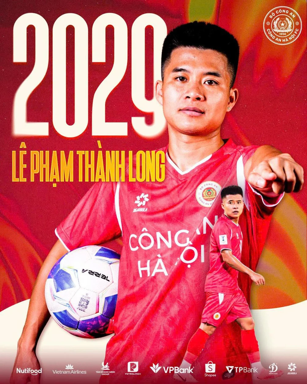 Tin nóng bóng đá Việt hôm nay 15/4: CAHN gia hạn hợp đồng với Thành Long; CLB Thanh Hóa tổn thất lực lượng - Ảnh 1.