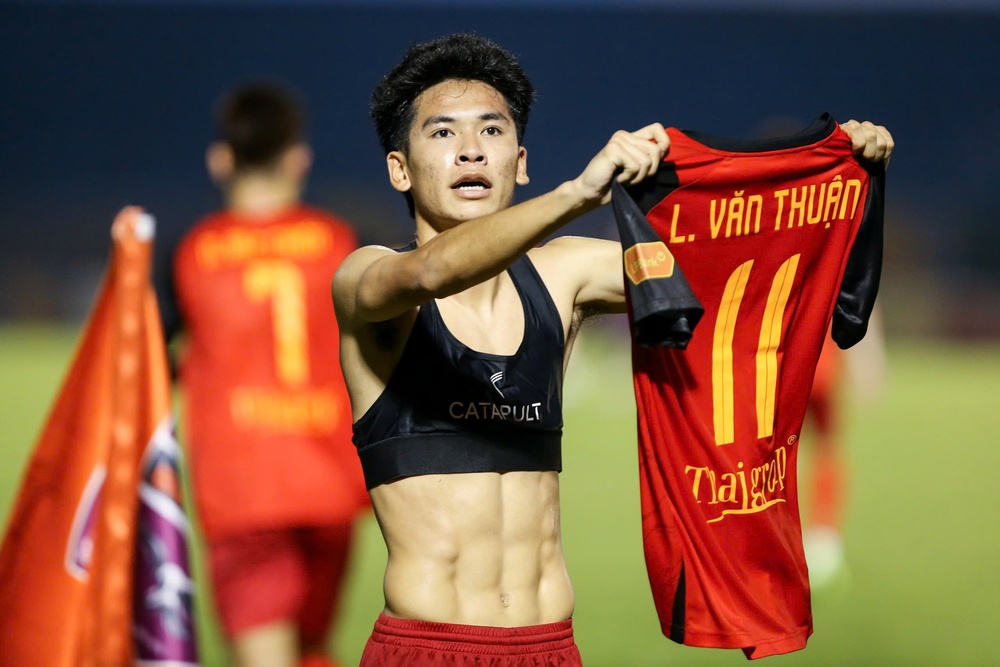 Ninh Bình đua huy chương V-League bằng sự thực dụng - Ảnh 1.