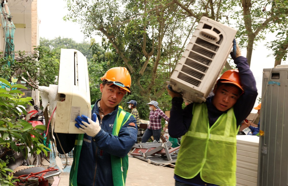 Hà Nội đẩy nhanh tiến độ giải phóng mặt bằng thi công Dự án cầu Trần Hưng Đạo - Ảnh 9. Hà Nội đẩy nhanh tiến độ giải phóng mặt bằng thi công Dự án cầu Trần Hưng Đạo - Ảnh 9.