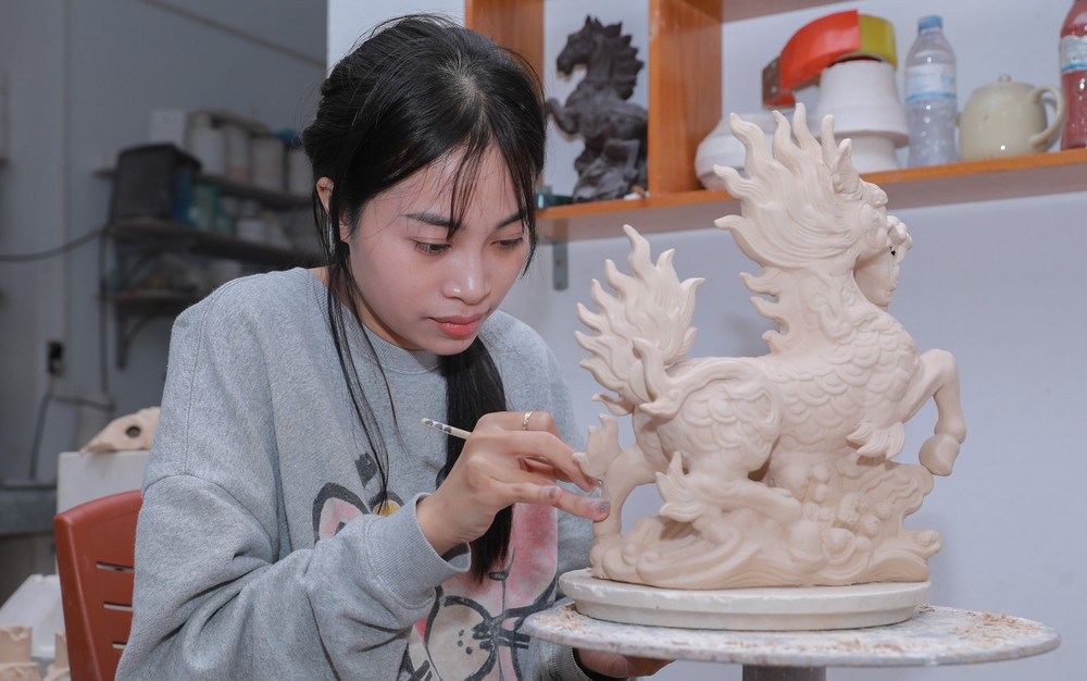 Động lực phát triển làng nghề Thủ công mỹ nghệ - Ảnh 4. Động lực phát triển làng nghề Thủ công mỹ nghệ - Ảnh 4.