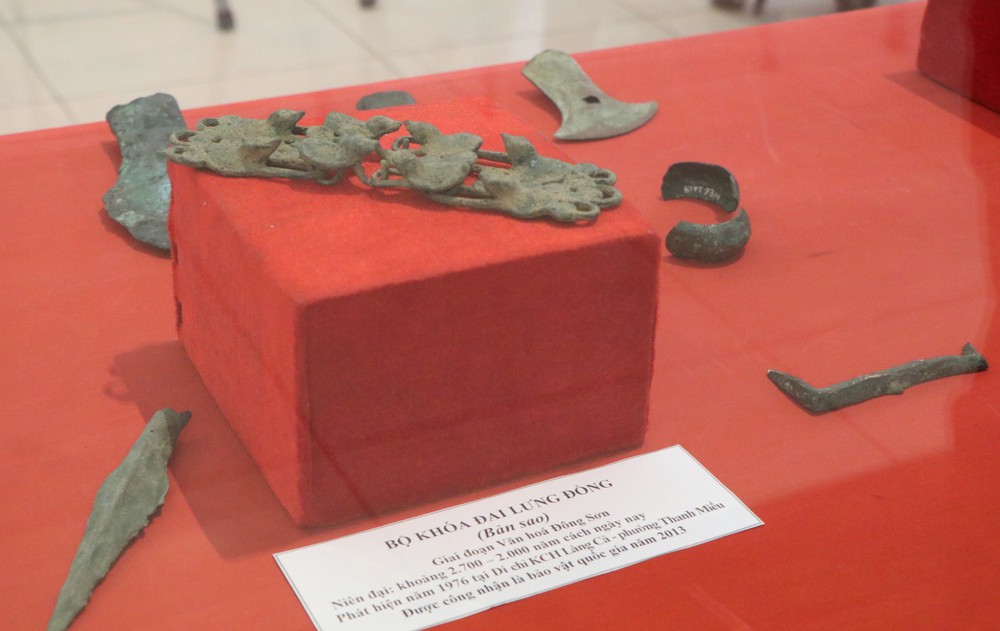 Phú Thọ trưng bày hơn 500 hiện vật về thời đại Hùng Vương - Ảnh 4. Phú Thọ trưng bày hơn 500 hiện vật về thời đại Hùng Vương - Ảnh 4.